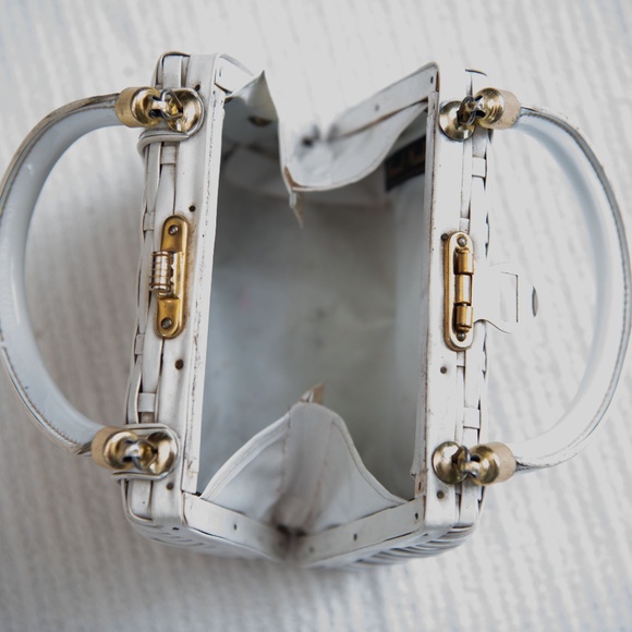 PERFECT Mini Vintage 60s White Wicker Basket Handbag - Picture 15 of 16